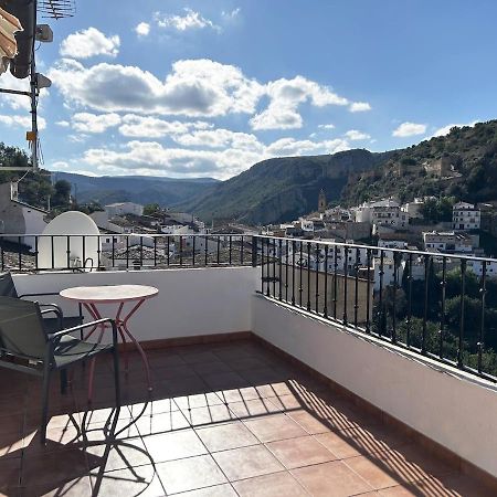 Apartamentos La Muela - Chulilla Buitenkant foto