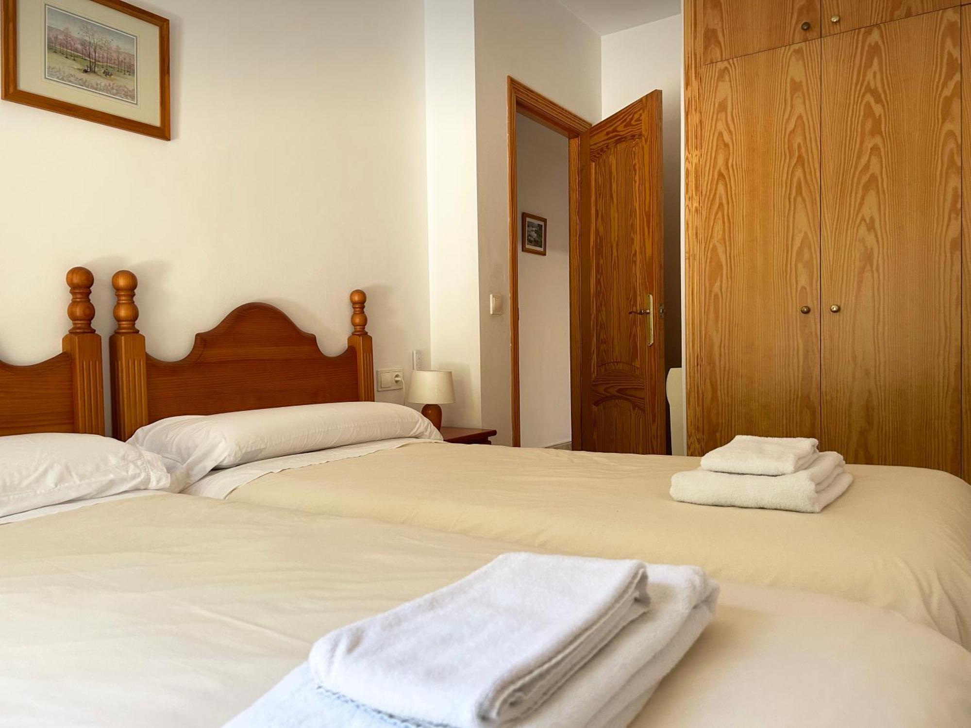 Apartamentos La Muela - Chulilla Buitenkant foto