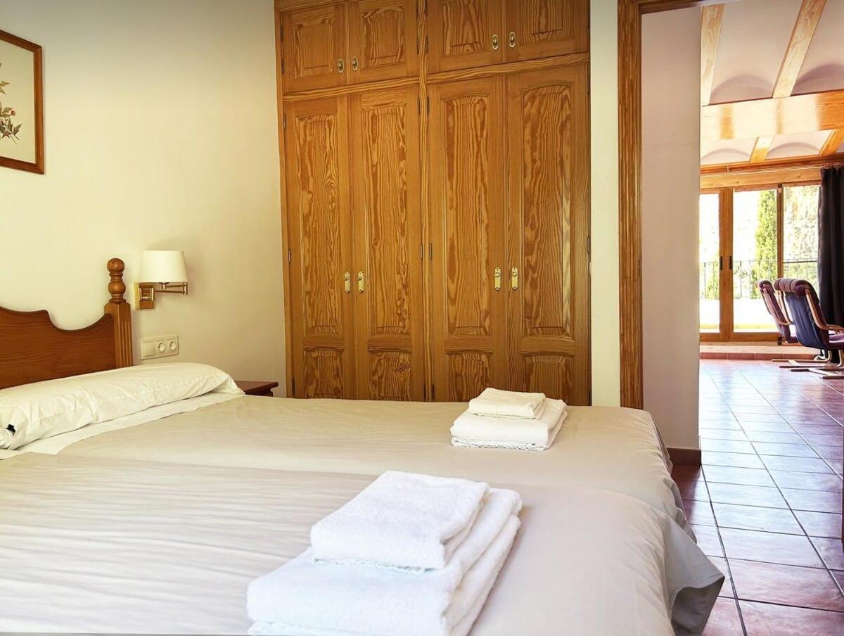 Apartamentos La Muela - Chulilla Buitenkant foto
