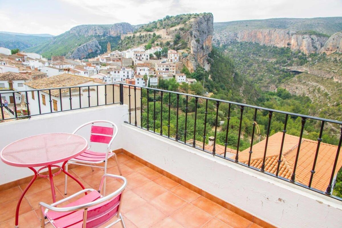 Apartamentos La Muela - Chulilla Buitenkant foto