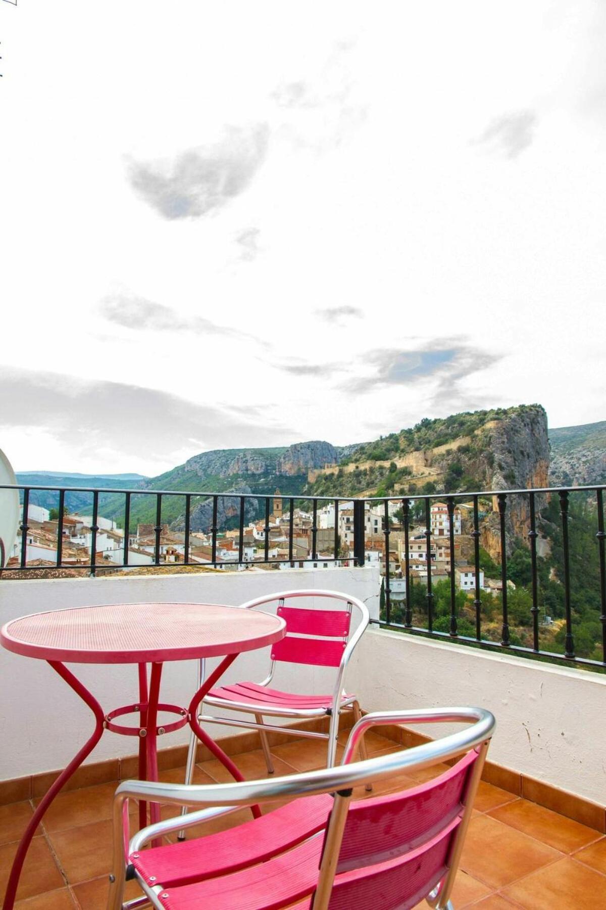 Apartamentos La Muela - Chulilla Buitenkant foto