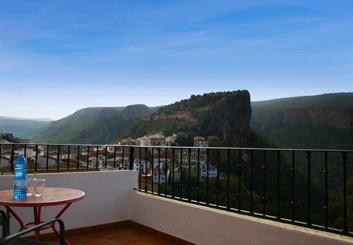 Apartamentos La Muela - Chulilla Buitenkant foto
